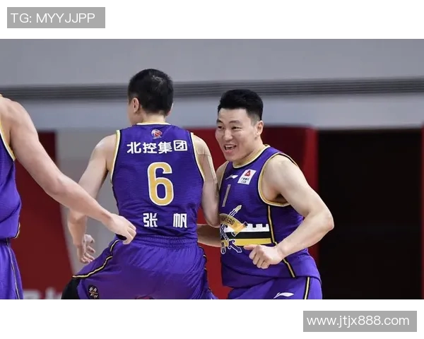 北京篮球队技术争议引发热议球迷与专家各抒己见探讨战术与规则