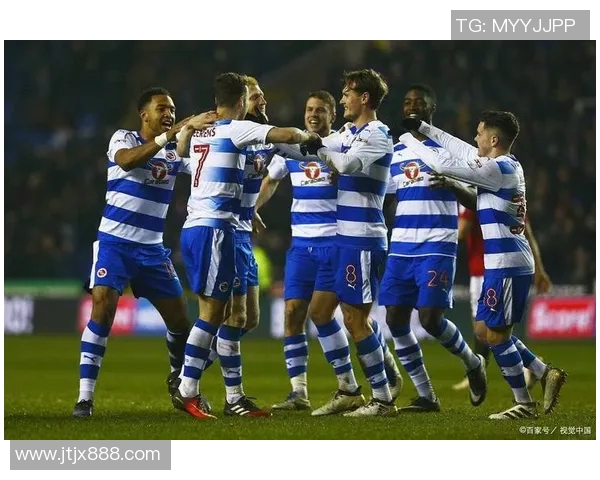 温哥华白帽与华盛顿联的激烈对决展现足球魅力与团队精神