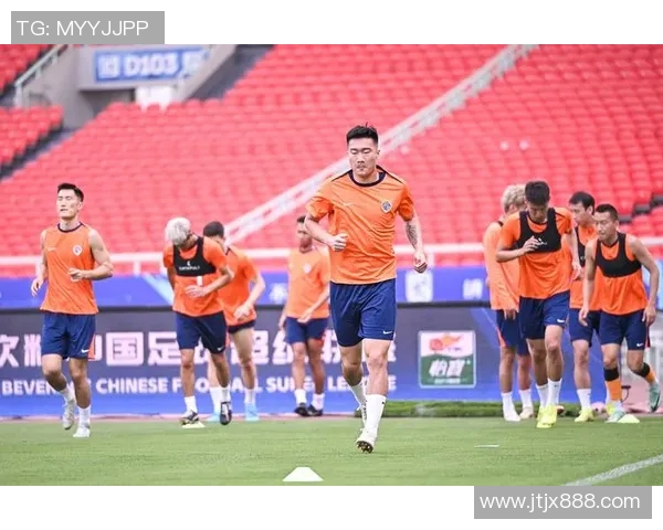 青岛黄海迎战北京控股争夺中超联赛关键积分之战