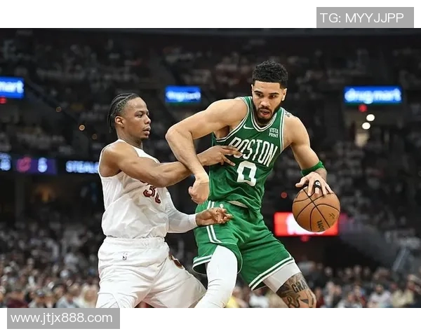 骑士队在11月14日的激战中迎战对手，争夺胜利的精彩瞬间回顾