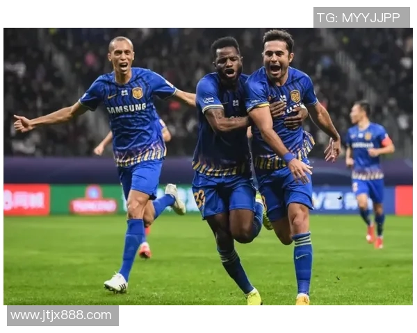 国安苏宁激烈对抗引发冲突视频曝光球迷热议赛场暴力行为