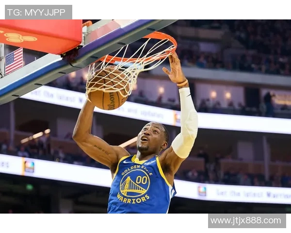 骑士与勇士激战正酣比分直播全程追踪精彩瞬间不容错过